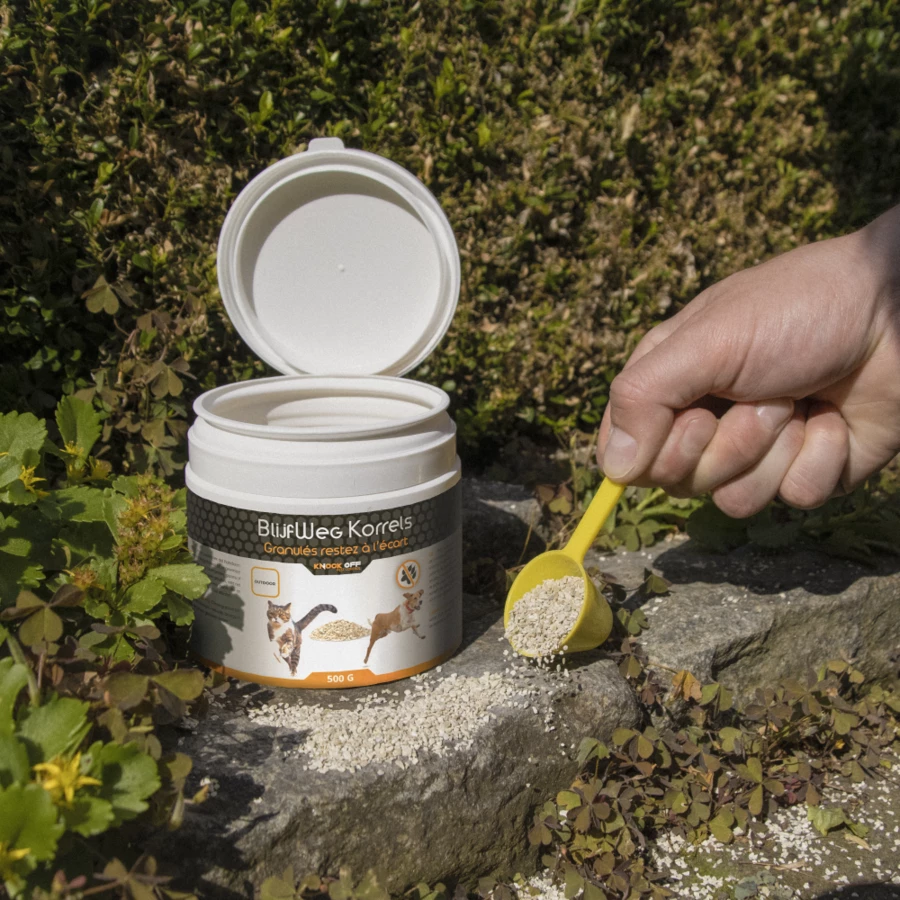 Knock Off Honden En Katten Verjagende Korrels 2 Knock Off Honden En Katten Verjagende Korrels - Afbeelding 2